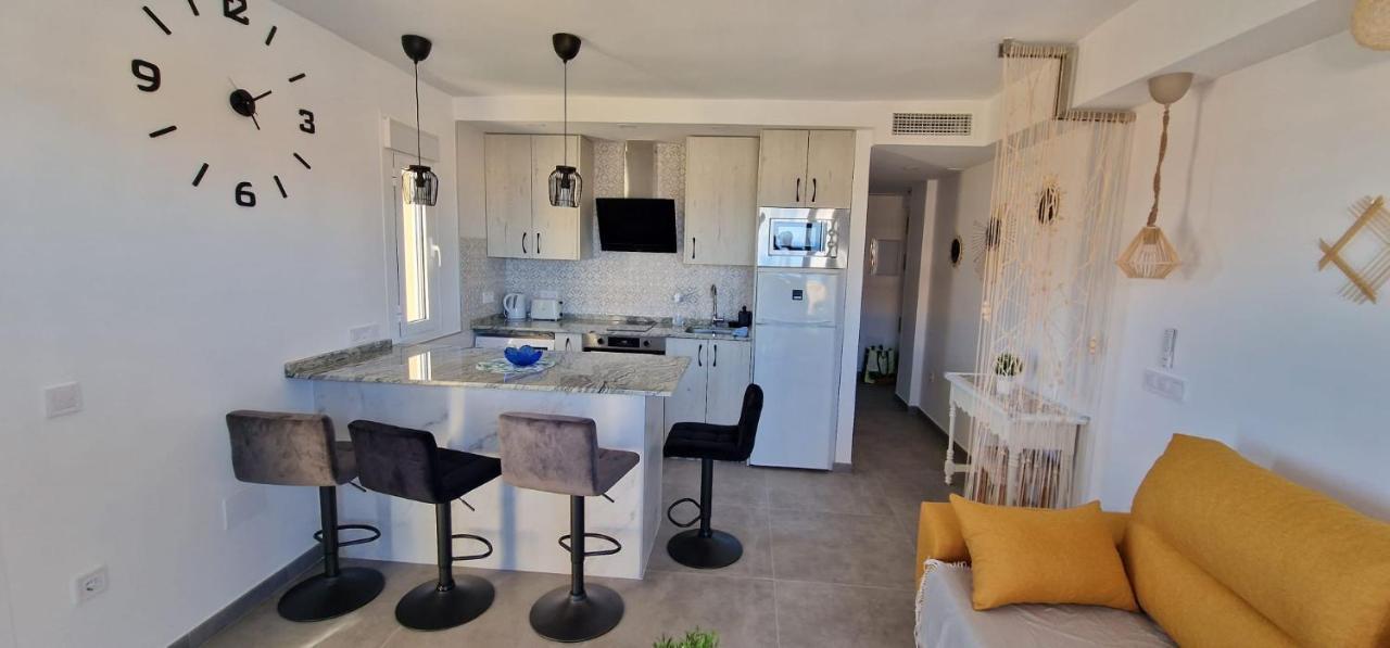 Acogedor,Apartamento.Piscina, Vistas, Terraza Benalmádena Dış mekan fotoğraf